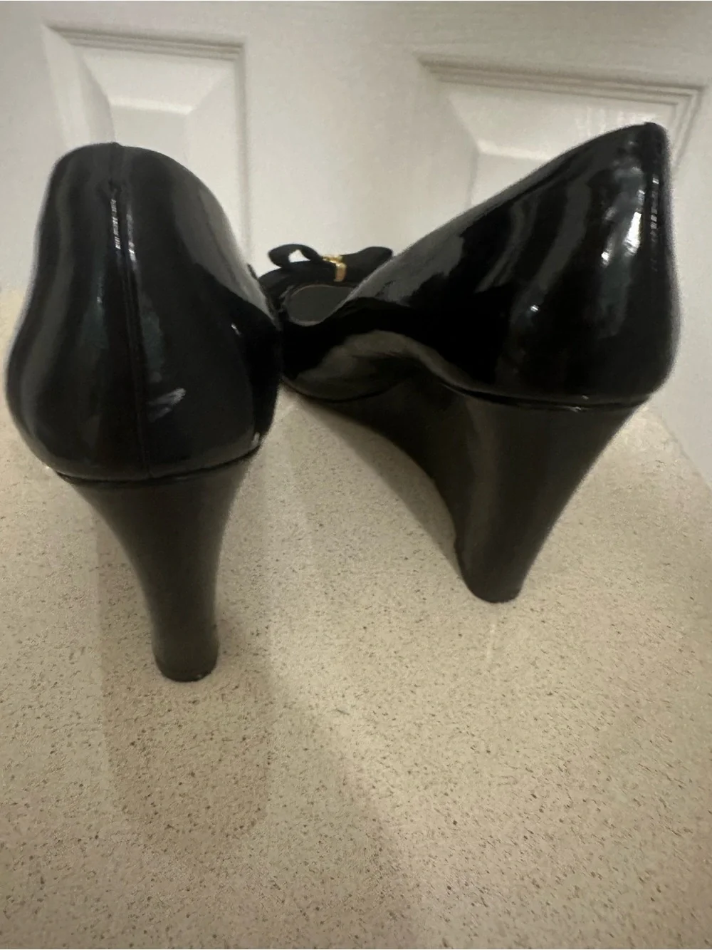 Tory Burch Black Patent Leather Bow Peep-Toe Pumps – Size 9.5